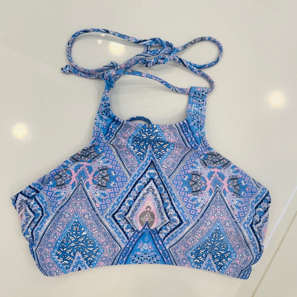 Xhilaration Halter Bikini Top. Pink & blue, size D/DD.